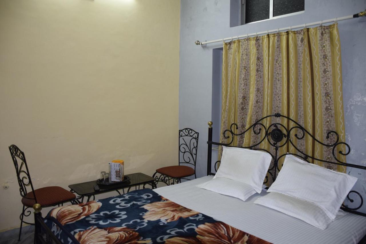 Hotel Deep Valley Monte Abu Exterior foto