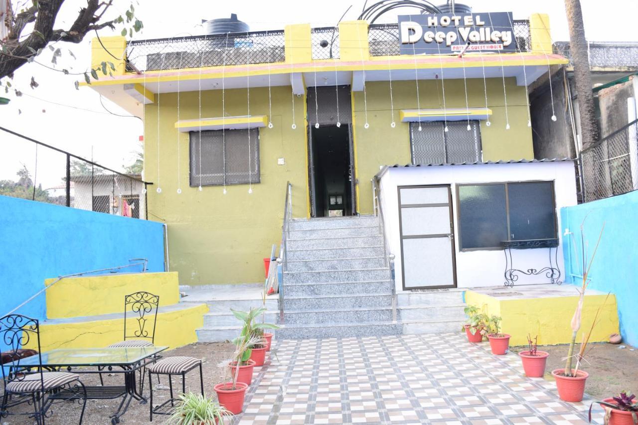 Hotel Deep Valley Monte Abu Exterior foto