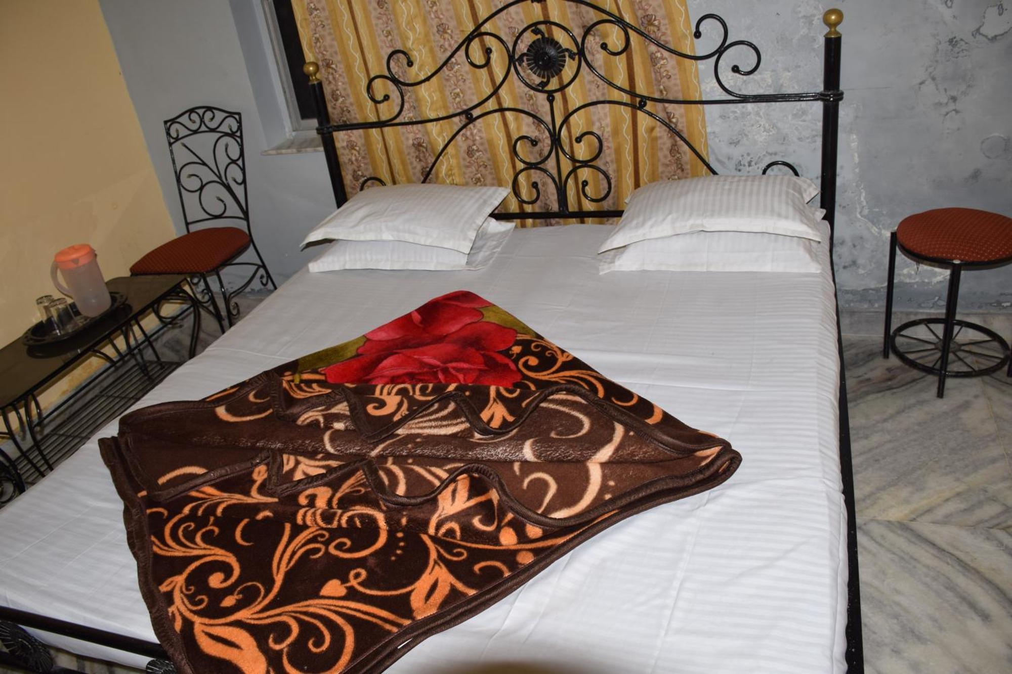 Hotel Deep Valley Monte Abu Exterior foto