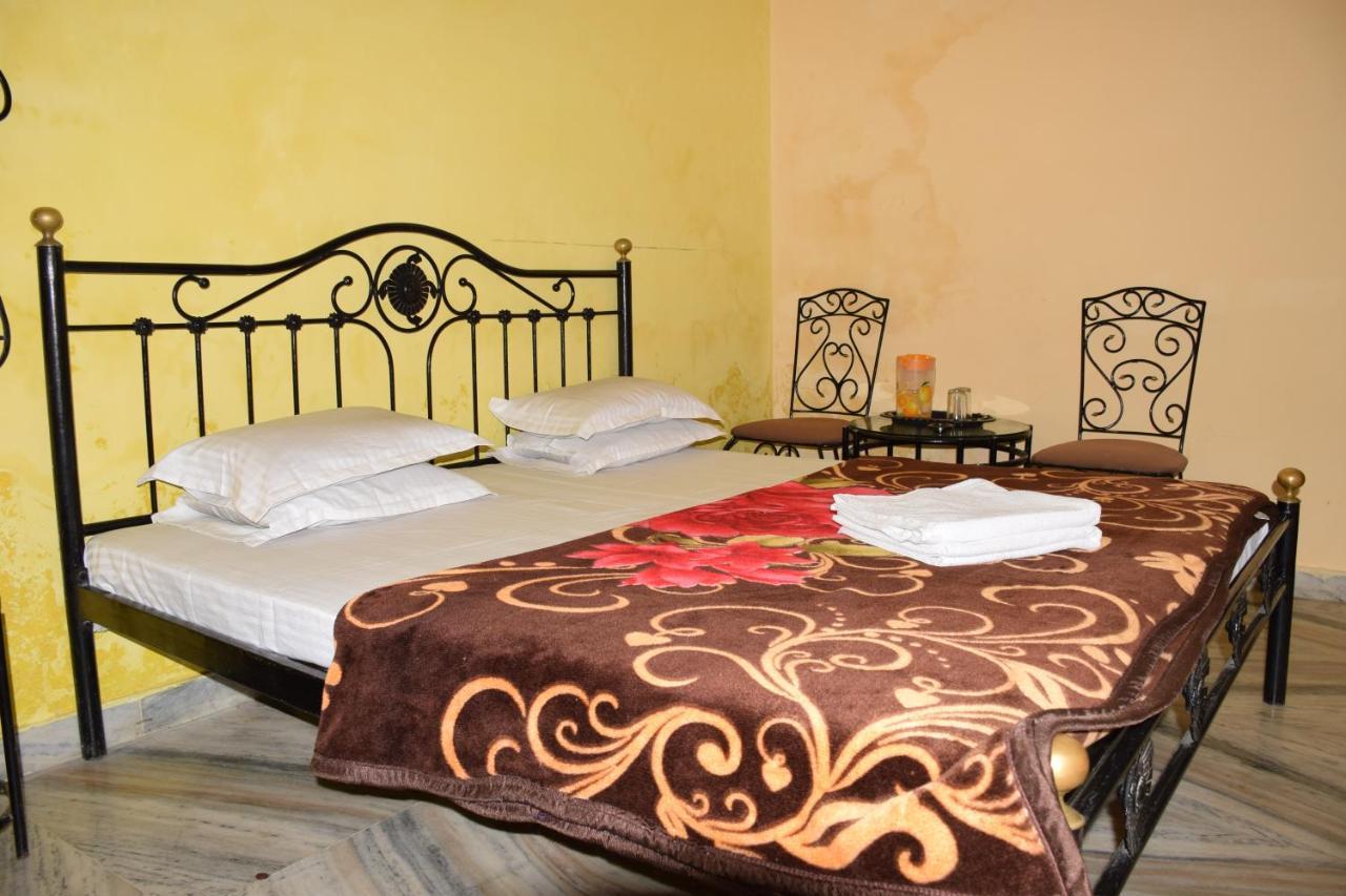 Hotel Deep Valley Monte Abu Exterior foto