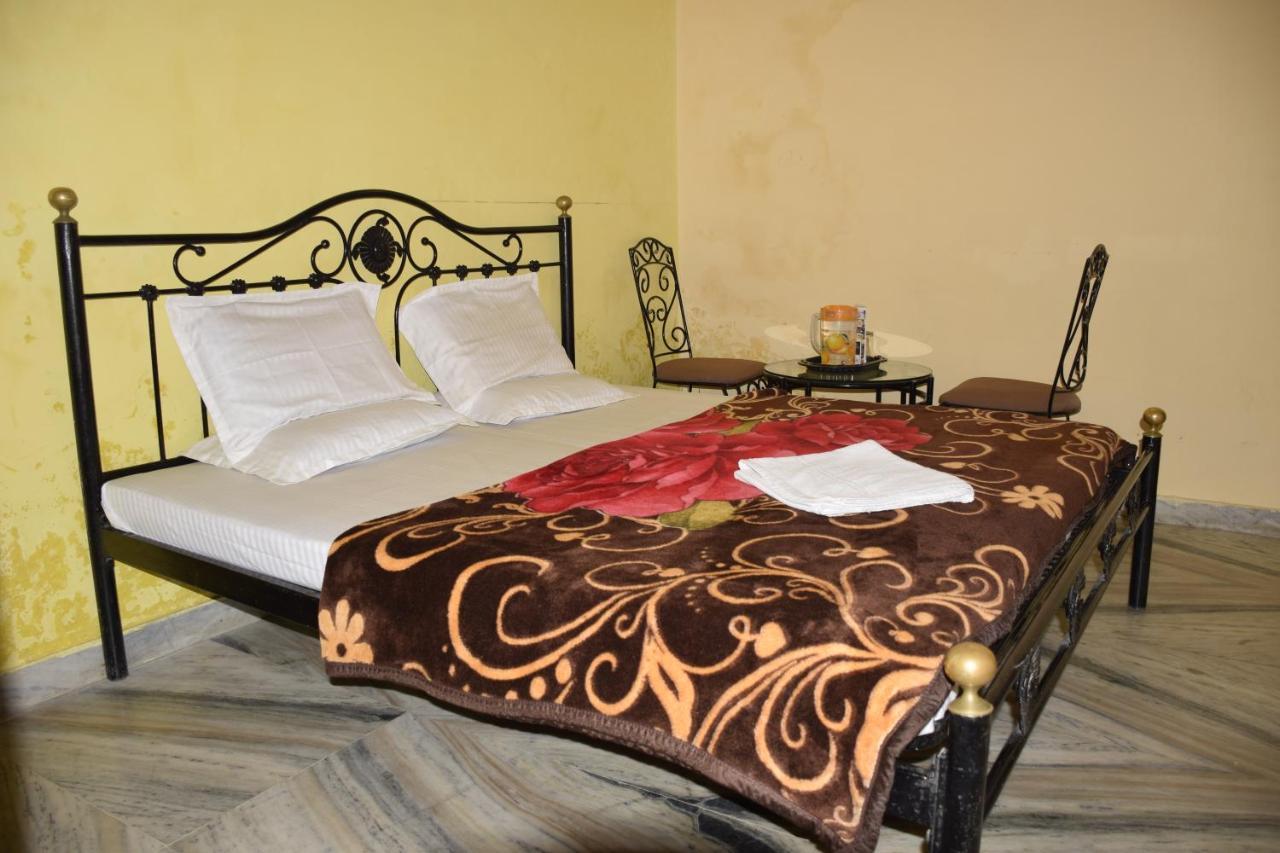 Hotel Deep Valley Monte Abu Exterior foto