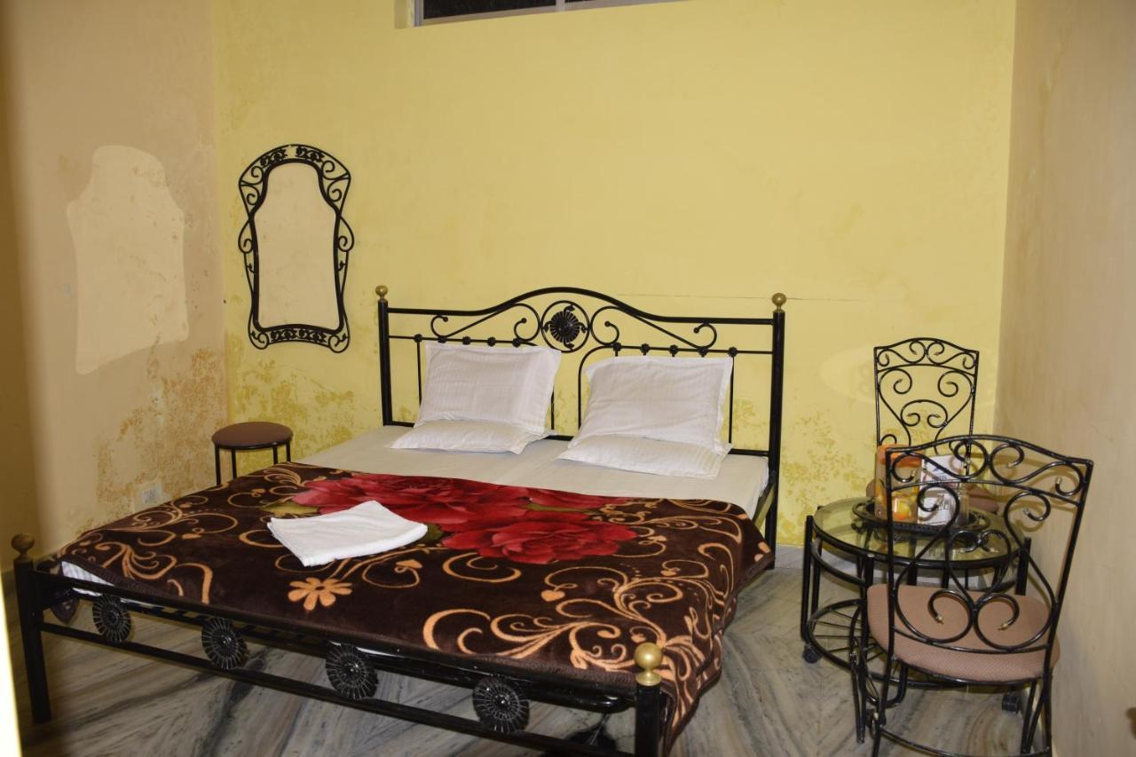 Hotel Deep Valley Monte Abu Exterior foto
