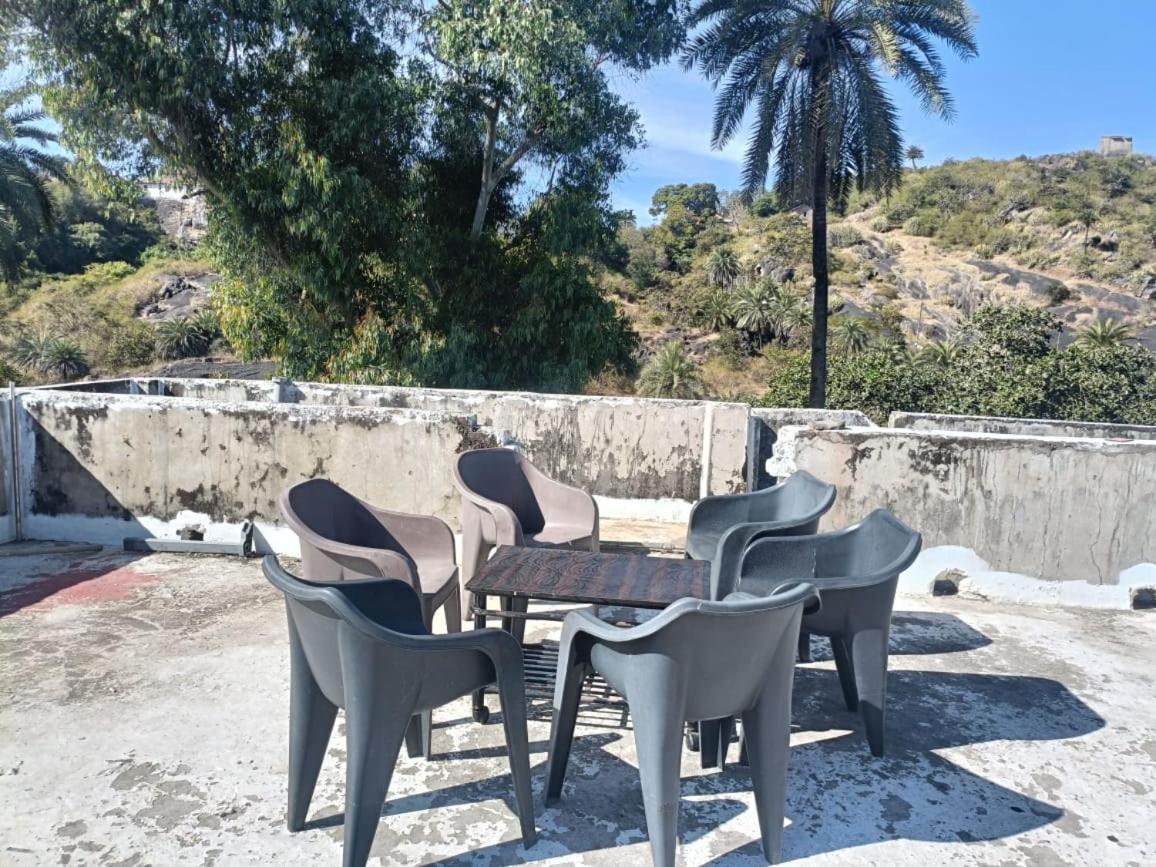 Hotel Deep Valley Monte Abu Exterior foto